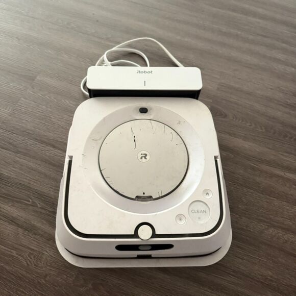 iRobot Braava Jet M6 Ultimate Robot Mop- Wi-Fi Connected, Precision Jet & More - Picture 2 of 14